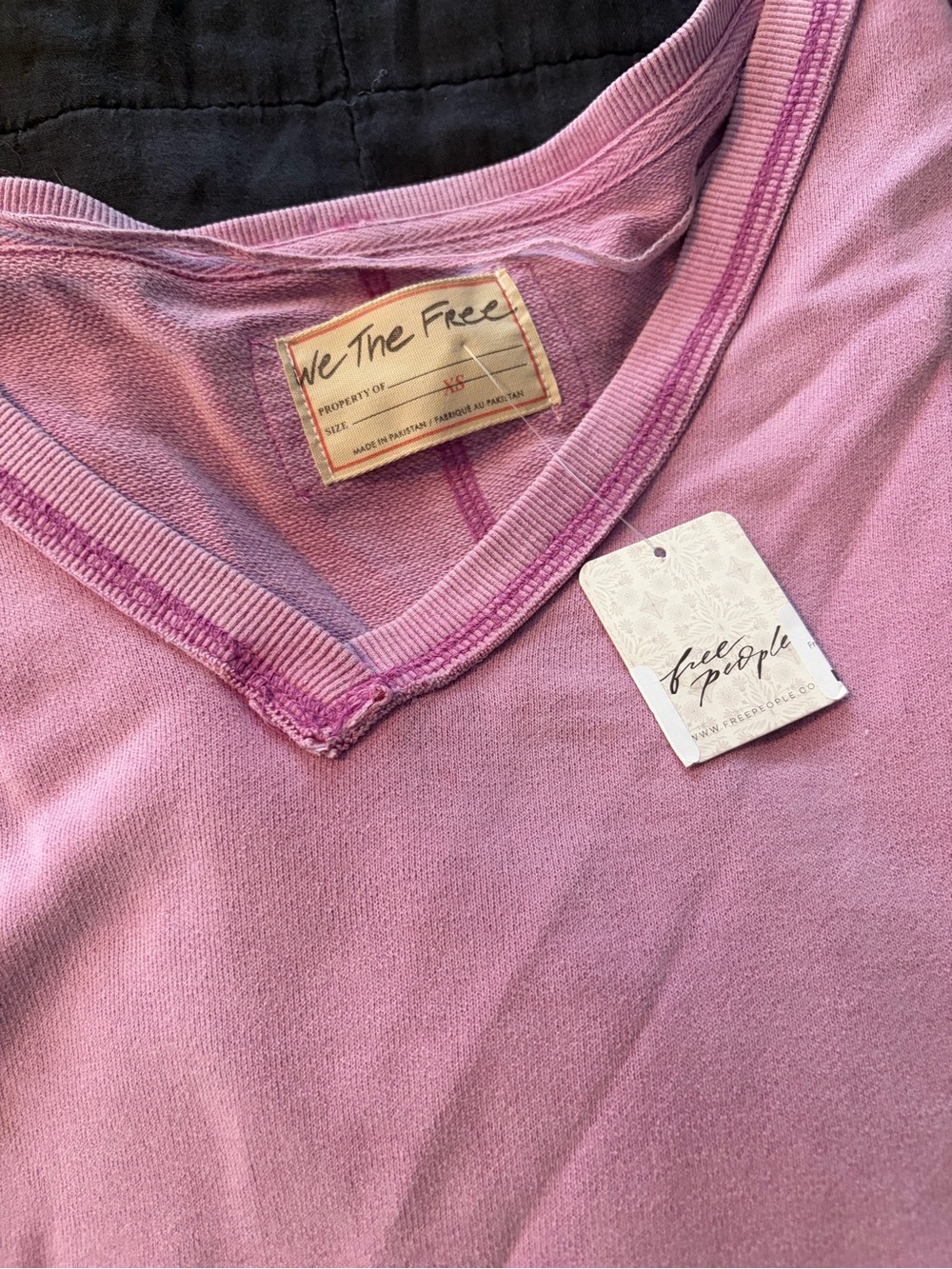 We The Free V-Neck Sweatshirt - NWT XS